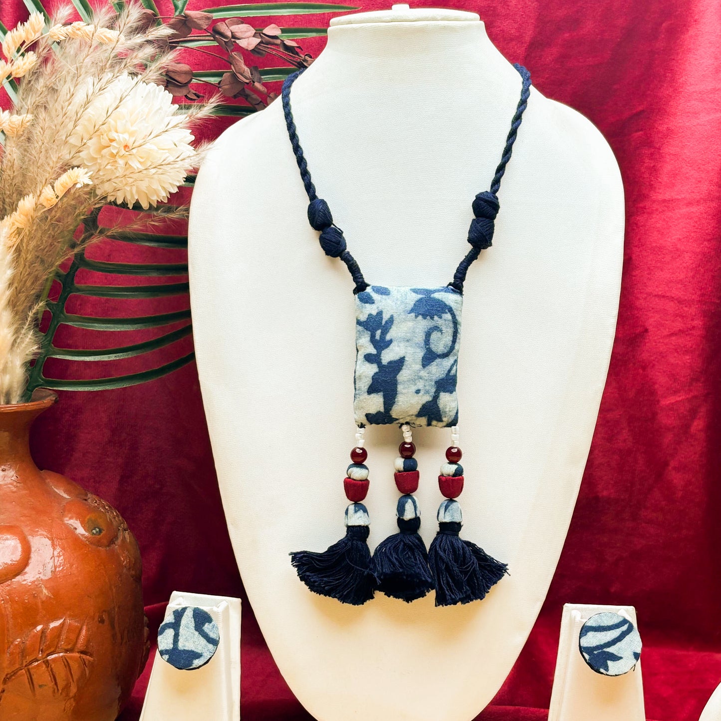 Veni Fabric Necklace Earrings Jewellery Set for Women (Blue)